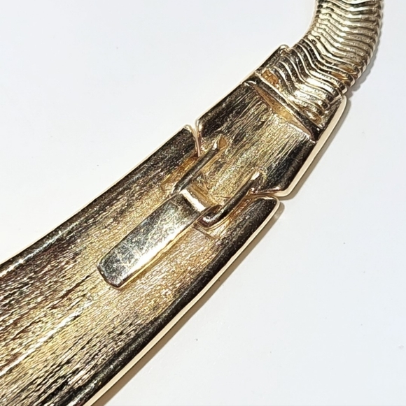 TRIFARI CREAM ENAMEL CHOKER NECKLACE 1980s FRONT CLOSURE - Picture 6 of 11